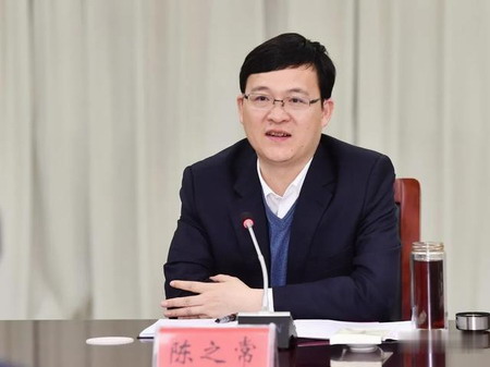 鹽集團(tuán)黨委書記、董事長章朝陽與淮安市市長陳之常深入洽談推進(jìn)鹽穴儲油氣庫項目建設(shè),共商“十四五”發(fā)展 鹽集團(tuán)黨委書記、董事長章朝陽與淮安市市長陳之常深入洽談推進(jìn)鹽穴儲油氣庫項目建設(shè),共商“十四五”發(fā)展