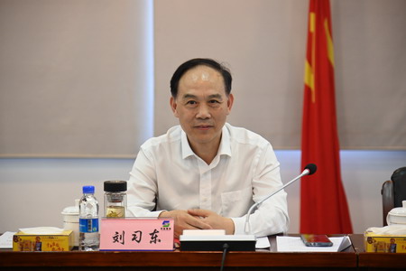 省國(guó)資委黨史學(xué)習(xí)教育第三巡回指導(dǎo)組到蘇鹽集團(tuán)督導(dǎo) 省國(guó)資委黨史學(xué)習(xí)教育第三巡回指導(dǎo)組到蘇鹽集團(tuán)督導(dǎo)