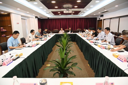 省國資委副主任胡建斌到蘇鹽集團(tuán)調(diào)研督辦 省國資委副主任胡建斌到蘇鹽集團(tuán)調(diào)研督辦