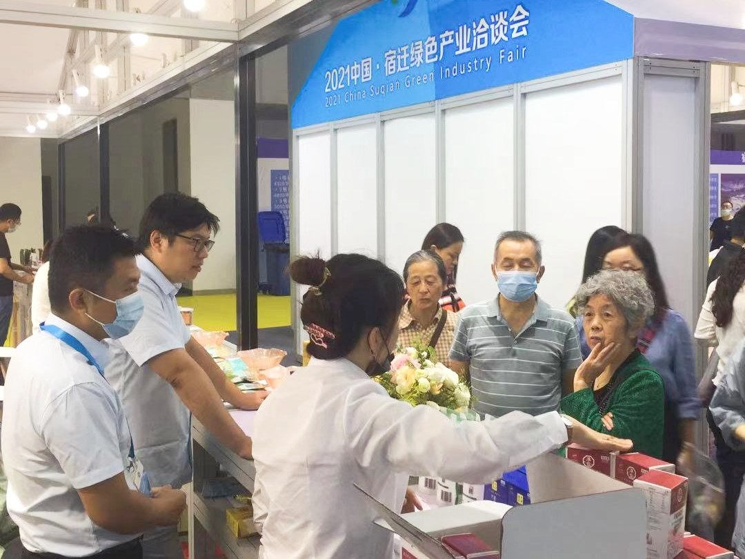 踐行 “兩在兩同” 彰顯國企擔當——蘇鹽集團黨委國慶期間開展“雙帶雙保一深化”專項行動 踐行 “兩在兩同” 彰顯國企擔當——蘇鹽集團黨委國慶期間開展“雙帶雙保一深化”專項行動