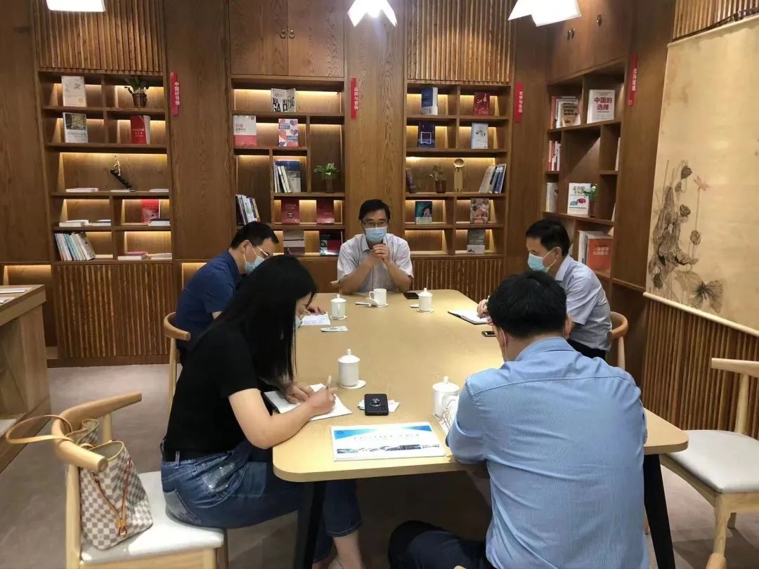 章朝陽會見中科院南京未來能源系統(tǒng)研究院執(zhí)行院長張華良 章朝陽會見中科院南京未來能源系統(tǒng)研究院執(zhí)行院長張華良