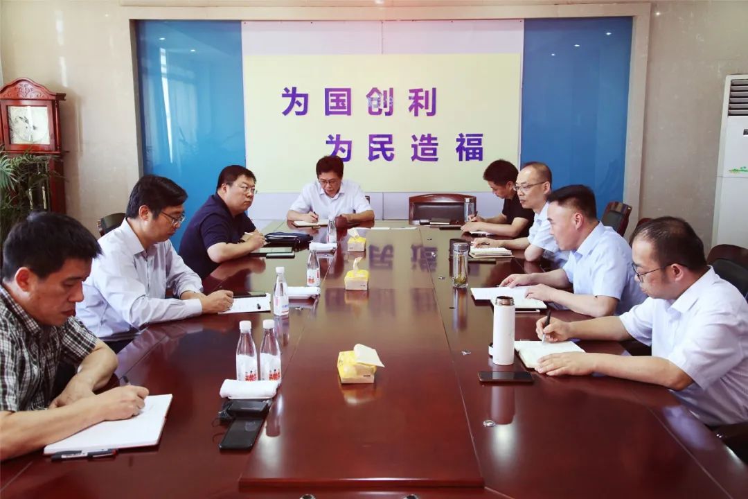蘇鹽集團黨委書記、董事長章朝陽赴南通蘇州無錫常州四市鹽業(yè)公司調(diào)研 蘇鹽集團黨委書記、董事長章朝陽赴南通蘇州無錫常州四市鹽業(yè)公司調(diào)研